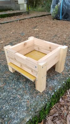 日本蜜蜂 集水桝用 4面巣門 30cm用 日本蜜蜂 集水桝用 底板式 4面巣門 ハウス・小屋 まめしば 通販